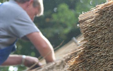 professional Walpole Highway thatchers